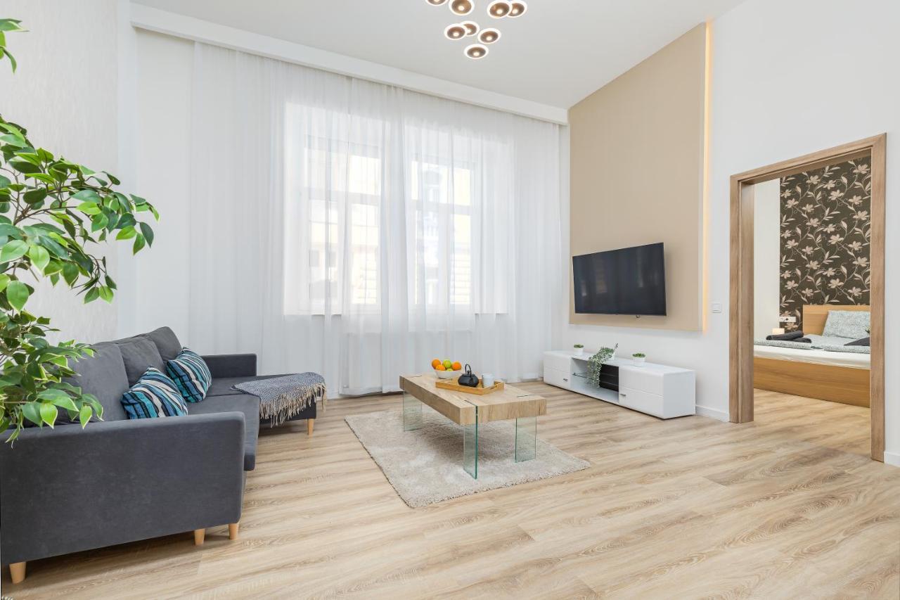 Kmety Deluxe Home With Sauna Budapest Exteriör bild